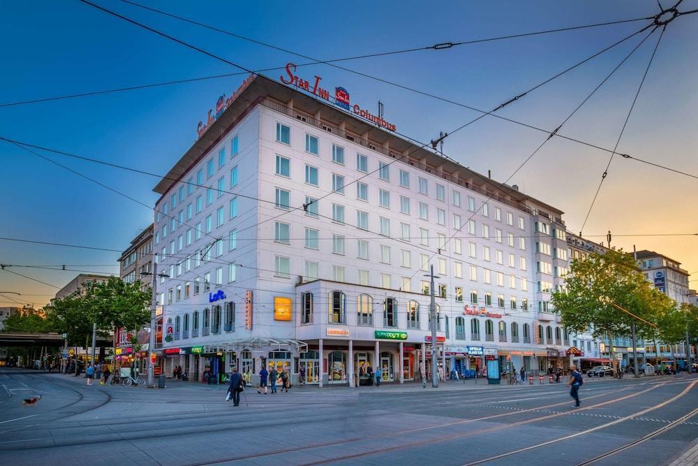 PLAZA Premium Columbus Bremen Hotel Bagian luar foto