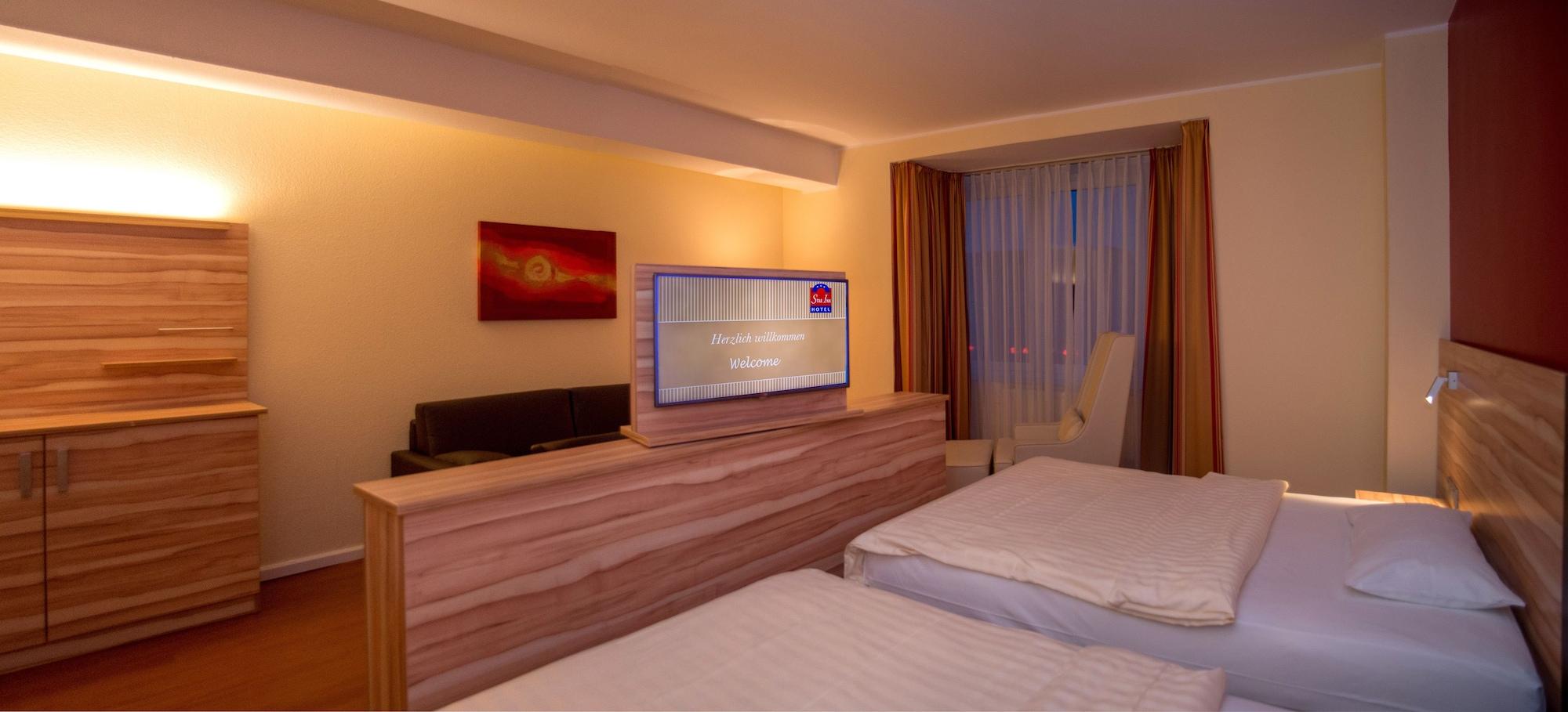 PLAZA Premium Columbus Bremen Hotel Bagian luar foto