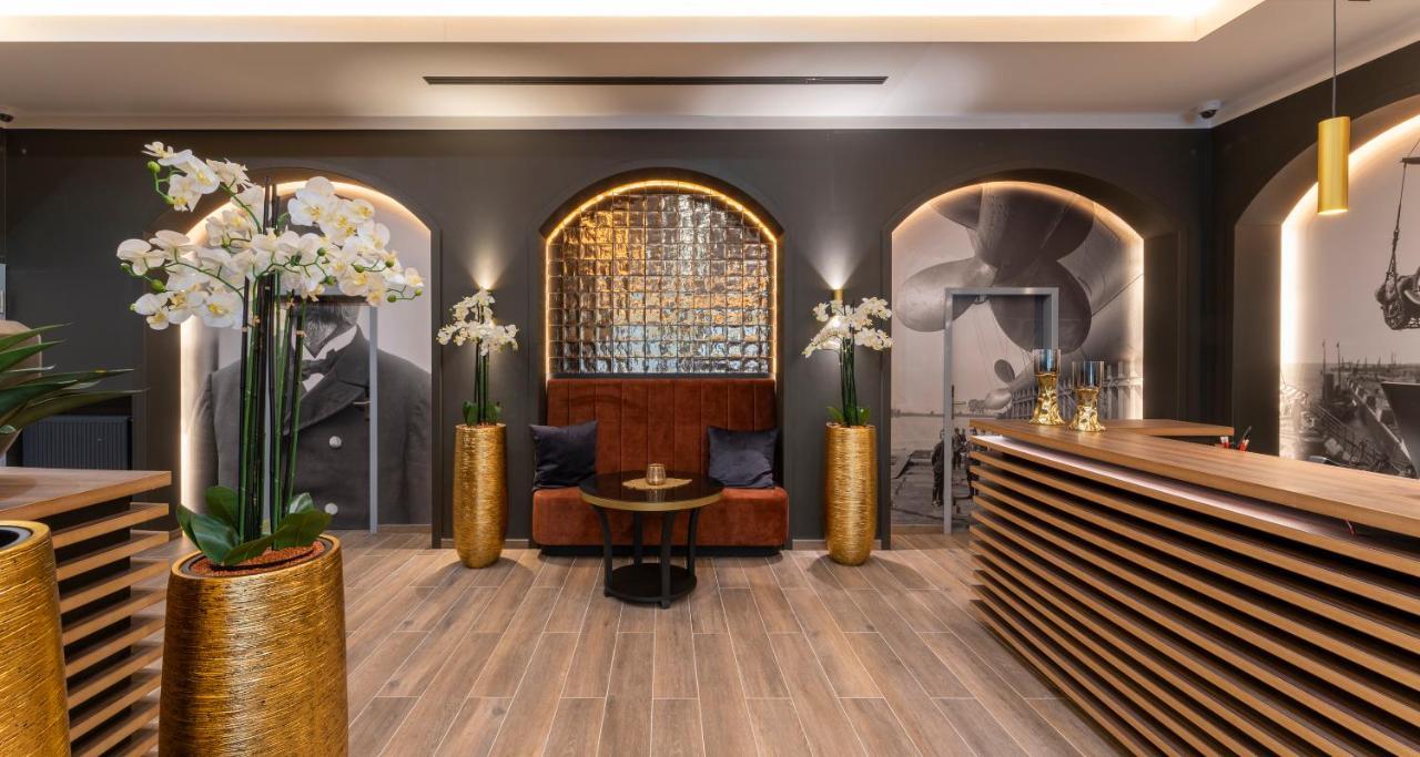 PLAZA Premium Columbus Bremen Hotel Bagian luar foto