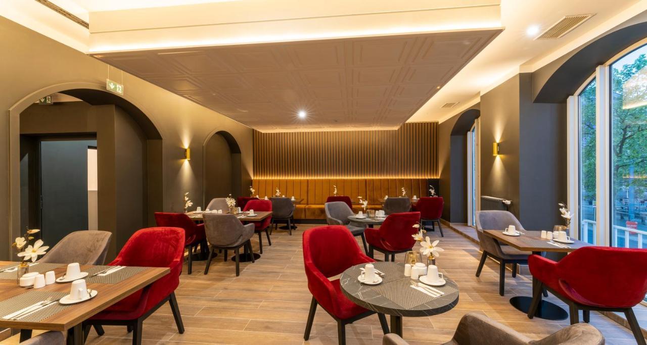 PLAZA Premium Columbus Bremen Hotel Bagian luar foto
