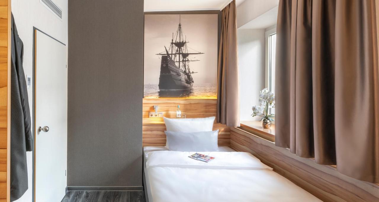 PLAZA Premium Columbus Bremen Hotel Bagian luar foto