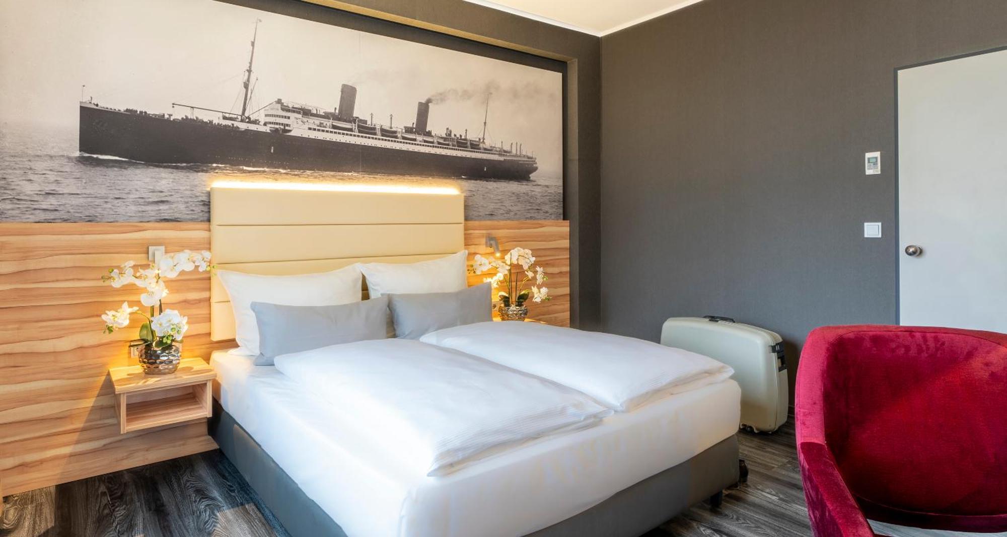 PLAZA Premium Columbus Bremen Hotel Bagian luar foto