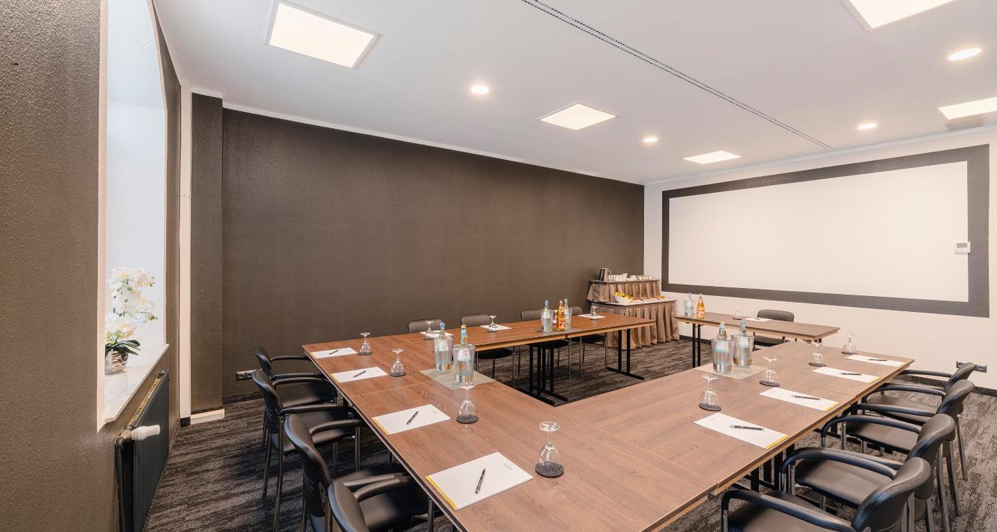 PLAZA Premium Columbus Bremen Hotel Bagian luar foto