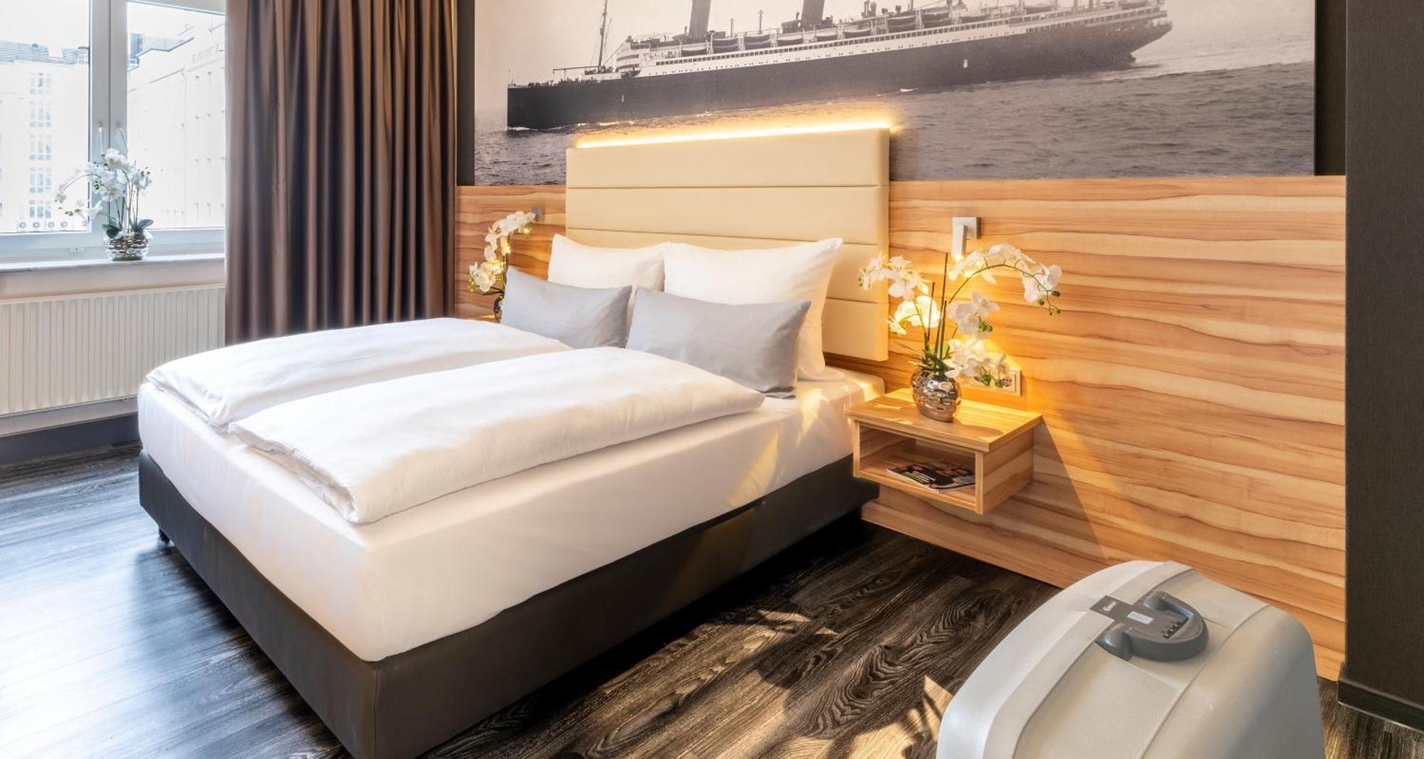 PLAZA Premium Columbus Bremen Hotel Bagian luar foto