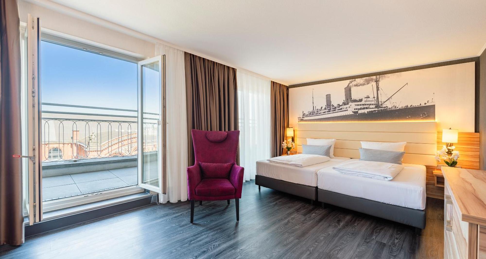 PLAZA Premium Columbus Bremen Hotel Bagian luar foto